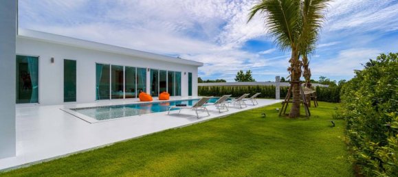 4 bedrooms Villa in Cha-am, Thailand No. 68540 7