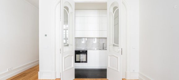 2 bedrooms Apartment in Porto, Portugal No. 102242 11