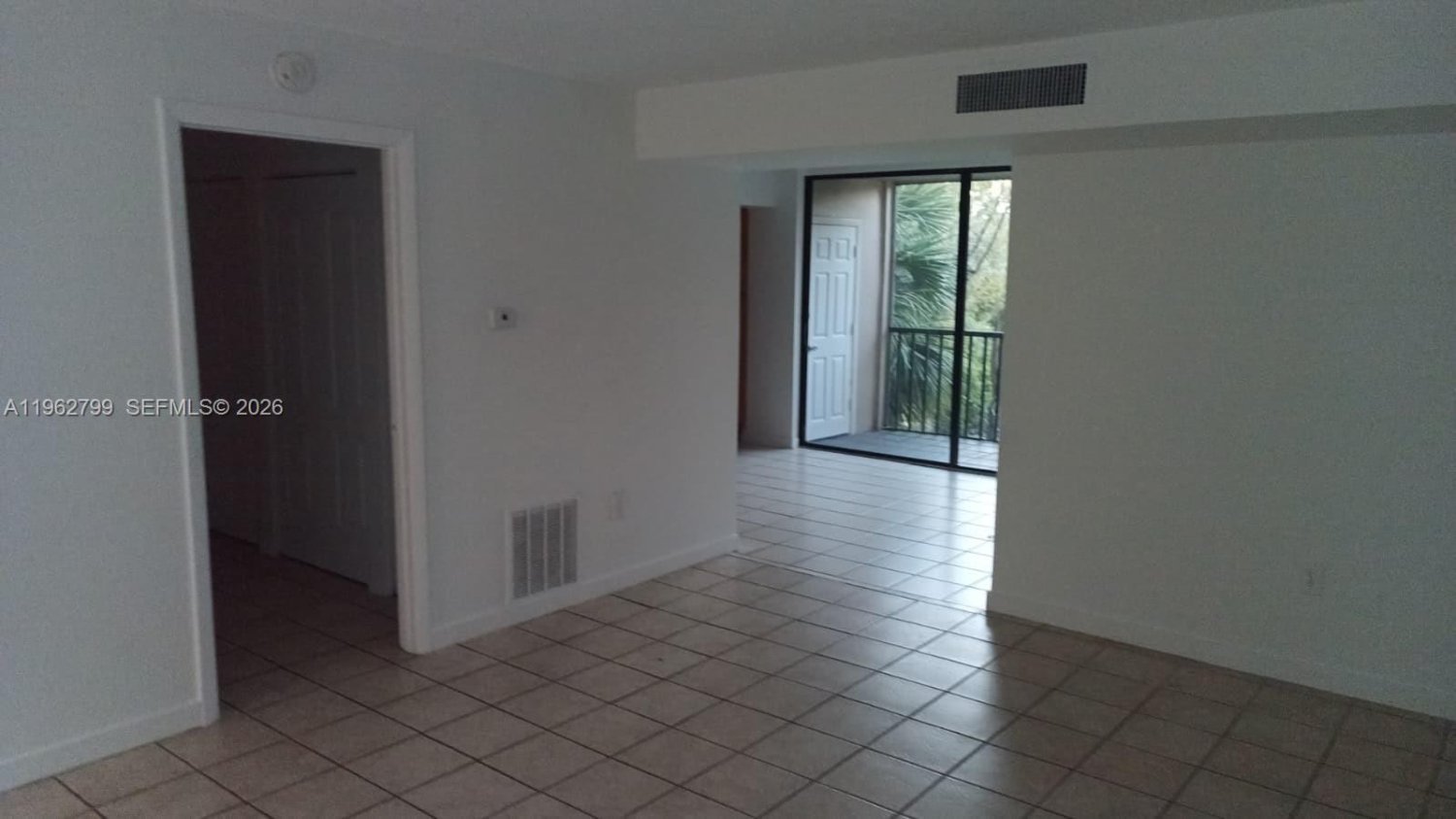 3 dormitorios propiedad comercial en alquiler en Miami, Miami-Dade, Florida, USA № 614429