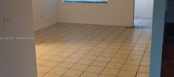 3 dormitorios propiedad comercial en alquiler en Miami, Miami-Dade, Florida, USA № 614429 4