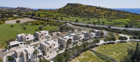 4 bedrooms Villa in Limassol, Cyprus No. 1595 7