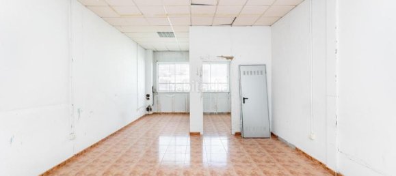 Gewerbliche Immobilie in Peligros, Spain 174m², Nr. 107853 21