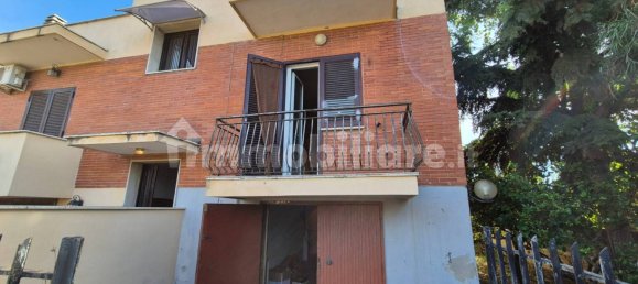 2 bedrooms Villa in Fiumicino, Italy No. 350211 2