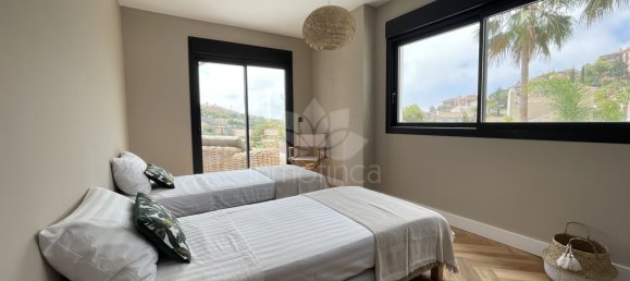 7 bedrooms Villa in Marbella, Spain No. 33843 25