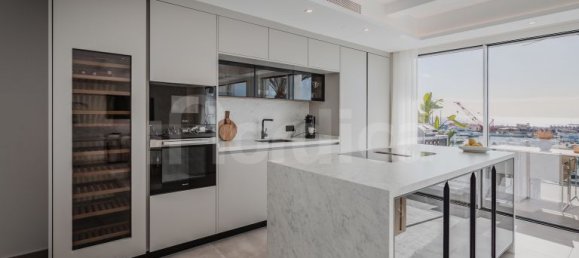 Ático de 4 dormitorios en Marbella, Spain No. 45934 5