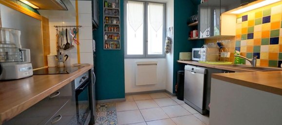 3 bedrooms House in Epone, France No. 318516 10