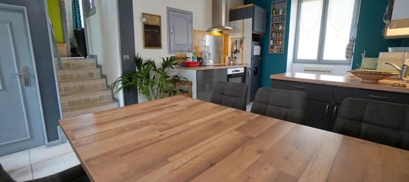 3 bedrooms House in Epone, France No. 318516 2