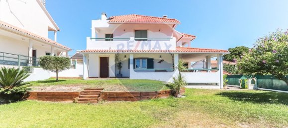 5 chambres Maison à Almada, Portugal No. 170346 2