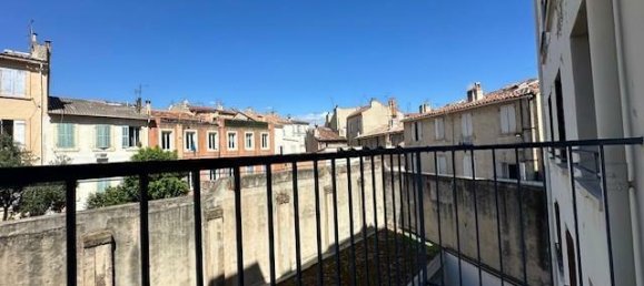 3 bedrooms Apartment in Marseille, France No. 284775 5