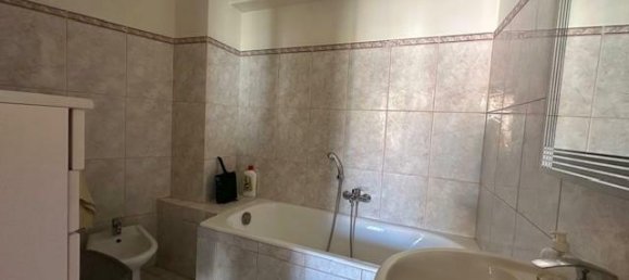 3 bedrooms Apartment in Marseille, France No. 284775 10