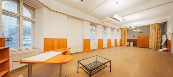 2 rooms Apartment in Josefstadt, Austria No. 64309 4