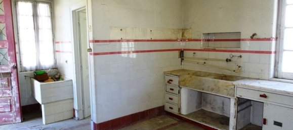 Дом с 14 спальнями в Калдаш да Раинья, Португалия № 140546 24