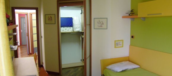 3-salle Appartement à Genoa, Italy No. 284261 16