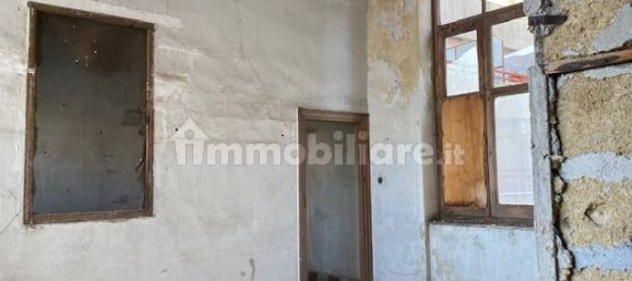 4 Schlafzimmer Wohnung in Palermo, Italy, Nr. 161272 3
