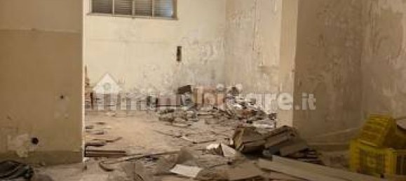 4 Schlafzimmer Wohnung in Palermo, Italy, Nr. 161272 8