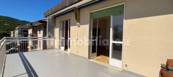 2 bedrooms Penthouse in Spotorno, Italy No. 271637 5