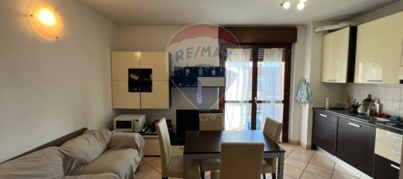 Квартира с 2 спальнями в Кастелланца, Италия № 141556 3