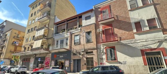 Apartamento de 3 dormitorios en Foggia, Italy No. 378064 19