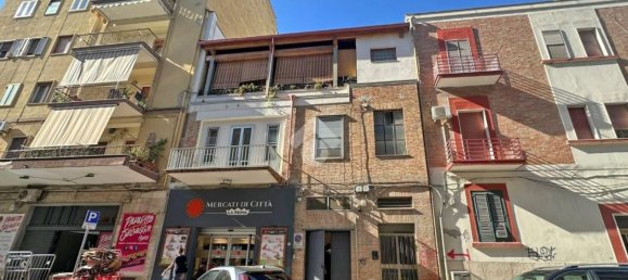 Apartamento de 3 dormitorios en Foggia, Italy No. 378064 18