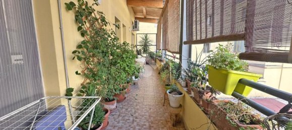 Apartamento de 3 dormitorios en Foggia, Italy No. 378064 17