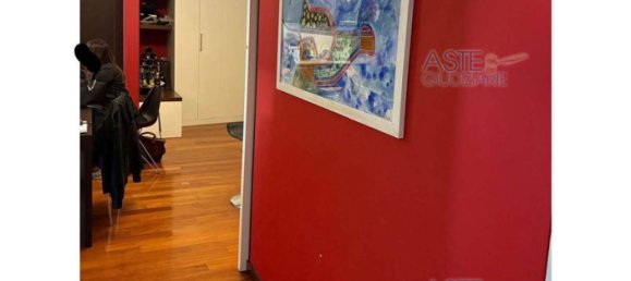 4 bedrooms Apartment in Potenza, Italy No. 347265 2