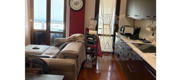 4 bedrooms Apartment in Potenza, Italy No. 347265 3