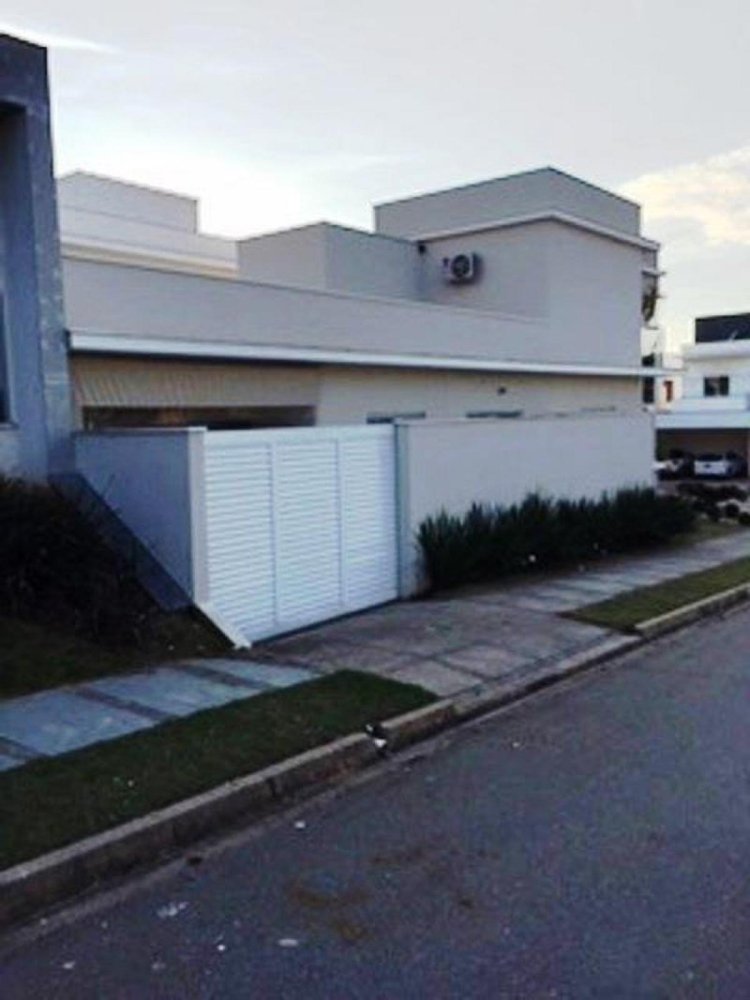 Casa de 3 dormitorios en Sao Paulo, Brazil No. 530927