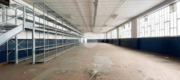 Lagerhaus in Turin, Italy 1200m², Nr. 106777 8