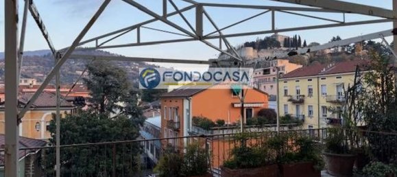 Apartamento de 4 divisões em Brescia, Italy N.º 186709 10