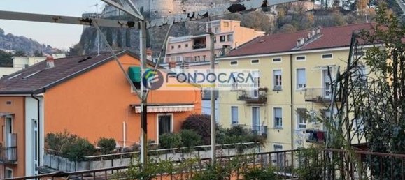 Apartamento de 4 divisões em Brescia, Italy N.º 186709 11