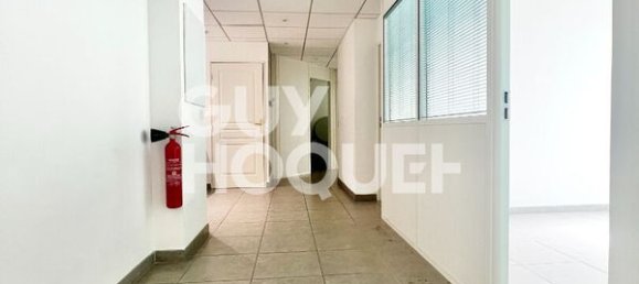 5 rooms Apartment in Massy, France No. 130337 5