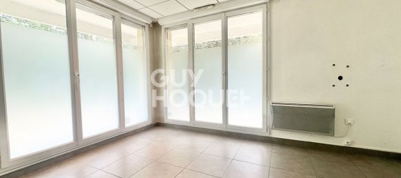 5 rooms Apartment in Massy, France No. 130337 7