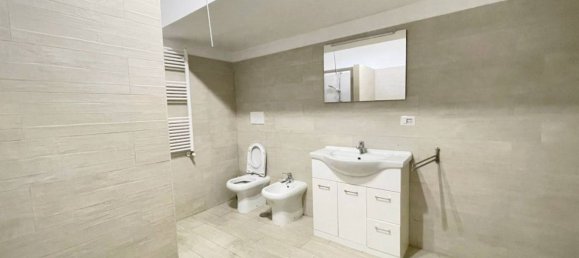 1 bedroom Apartment in Rome, Italy No. 98394 16