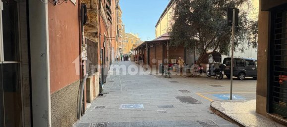1 room Commercial property in Genoa, Italy No. 329988 3