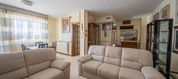 Apartamento de 3 dormitorios en Sassari, Italy No. 264283 2