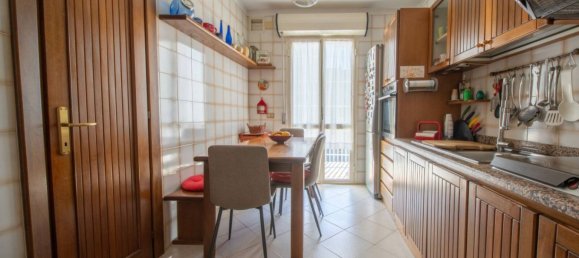 Apartamento de 3 dormitorios en Sassari, Italy No. 264283 8