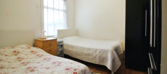 5 bedrooms House in Forest Gate, United Kingdom No. 4630 3