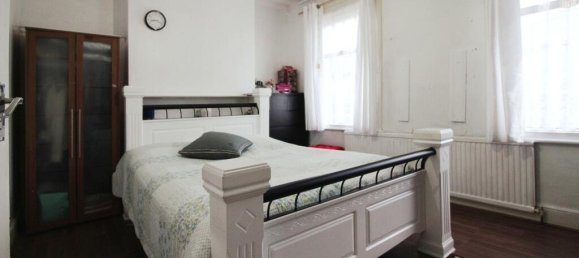 5 bedrooms House in Forest Gate, United Kingdom No. 4630 8