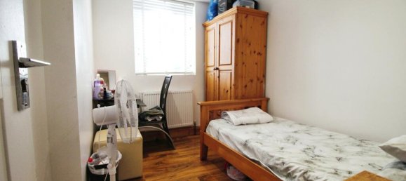 5 bedrooms House in Forest Gate, United Kingdom No. 4630 4