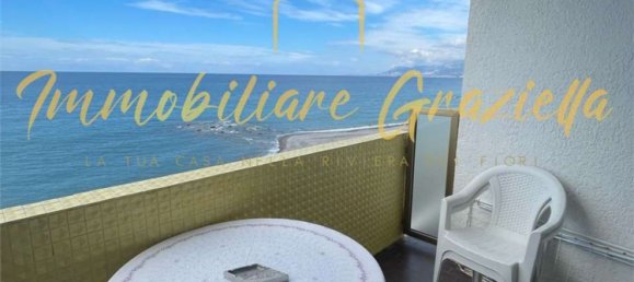 2-salle Appartement à Vallecrosia, Italy No. 94896 2