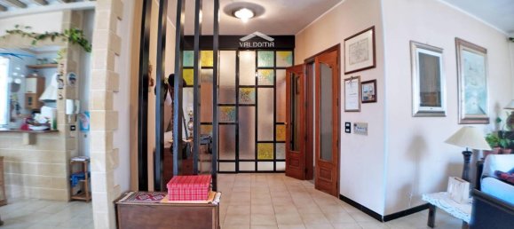 Casa de 7 habitaciónes en Melendugno, Italy No. 25507 10