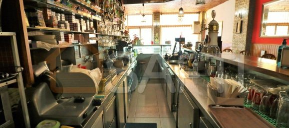 64m² Commercial property in Oeiras, Portugal No. 80307 6