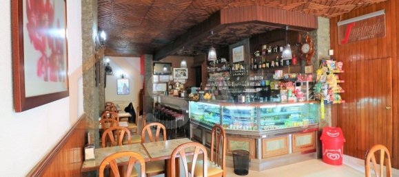 64m² Commercial property in Oeiras, Portugal No. 80307 2