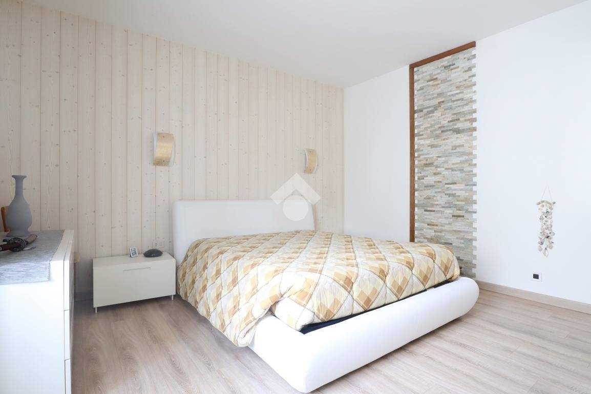 3 bedrooms Apartment in Udine, Italy No. 304378