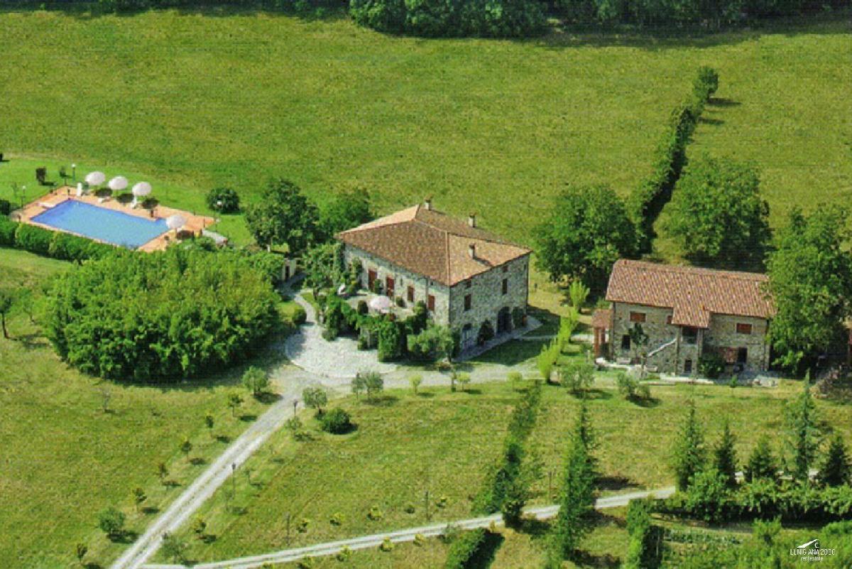 8 bedrooms House in Villafranca in Lunigiana, Italy No. 205715