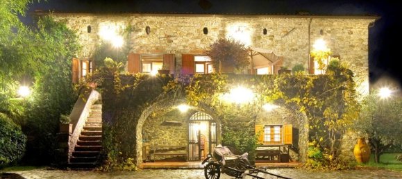 8 bedrooms House in Villafranca in Lunigiana, Italy No. 205715 2