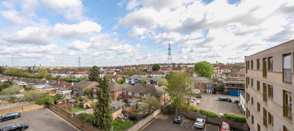 2 bedrooms Apartment in Sutton, United Kingdom No. 13524 9