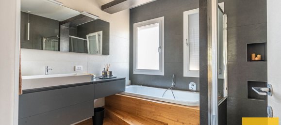 5 bedrooms Penthouse in Palermo, Italy No. 330287 31