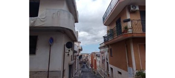 2 Schlafzimmer Haus in Canicattini Bagni, Italy, Nr. 290208 3