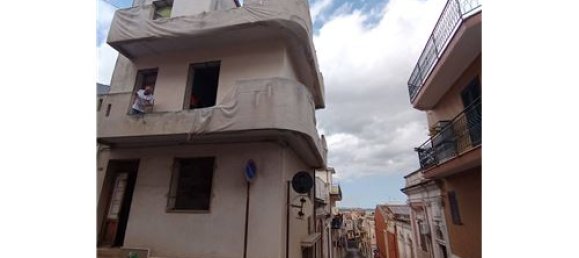 2 Schlafzimmer Haus in Canicattini Bagni, Italy, Nr. 290208 2